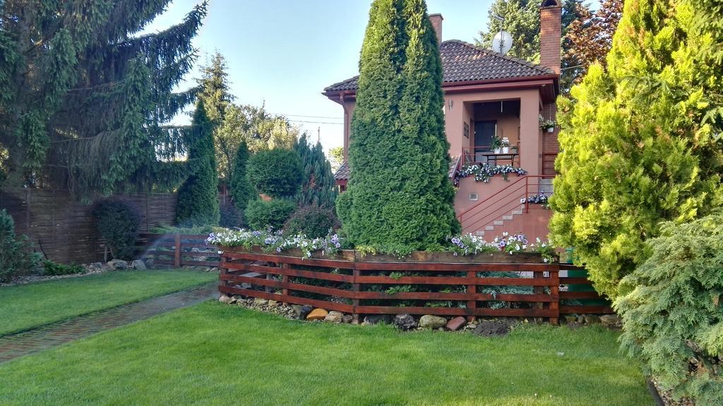 Nyirjes Vendégház Balassagyarmat Exterior foto